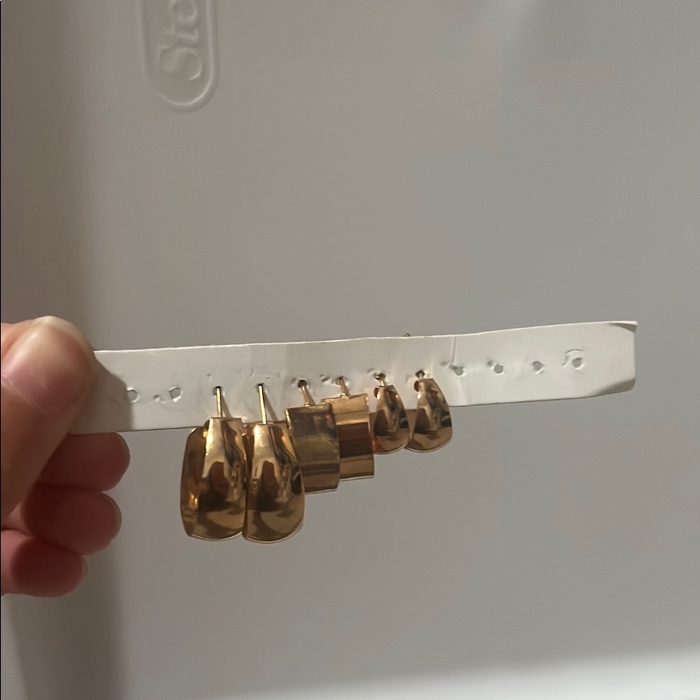 Gold Hoop Earrings Set